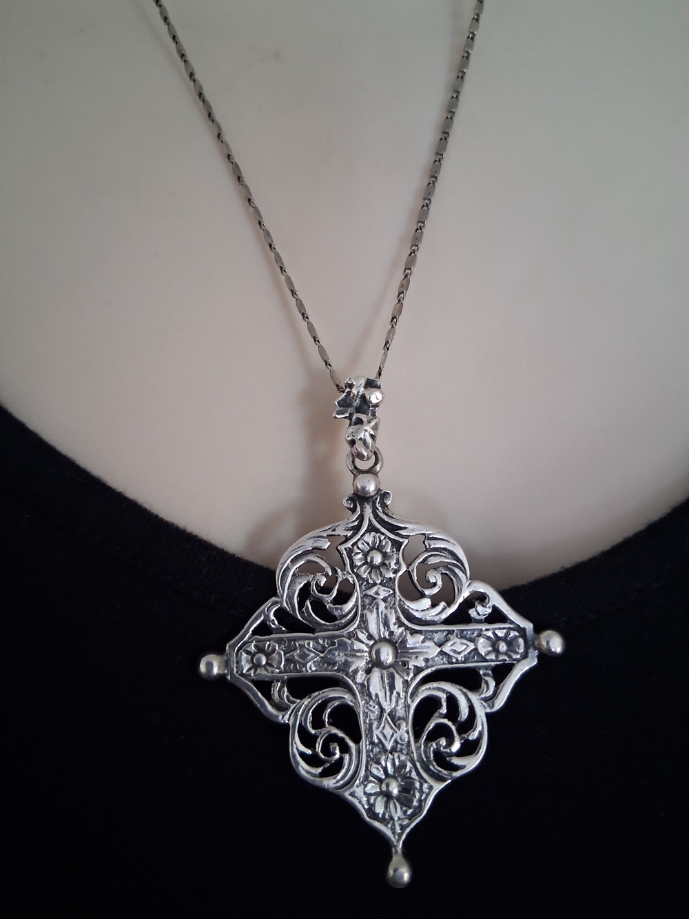 Antique 800 silver Italy maltese cross pendant on 925 chain necklace 20"